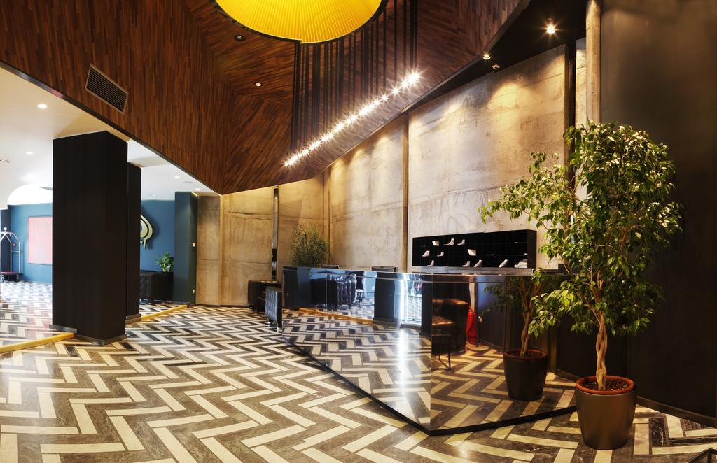 Hotel Russia Скопье Экстерьер фото