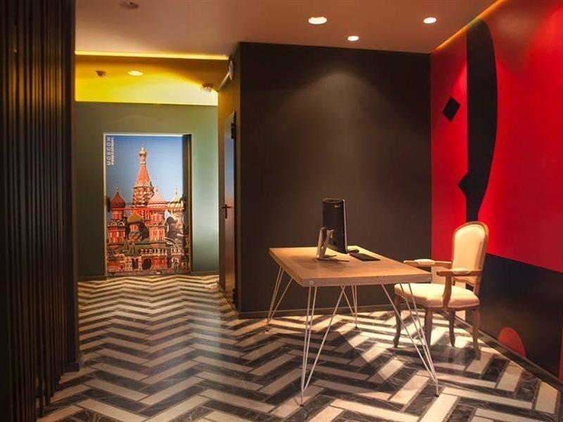 Hotel Russia Скопье Экстерьер фото